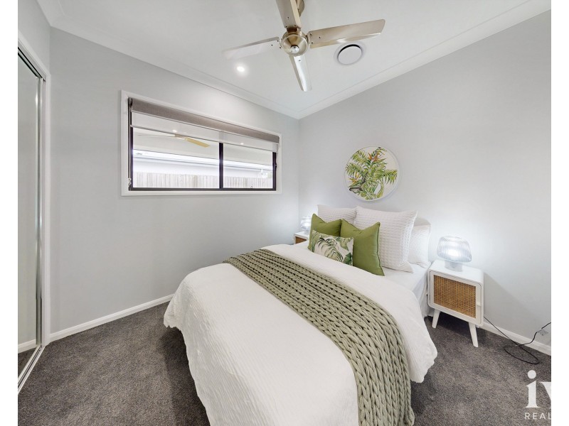 16  Mint Way, Helensvale QLD 4212