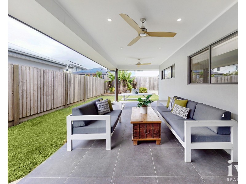 16  Mint Way, Helensvale QLD 4212