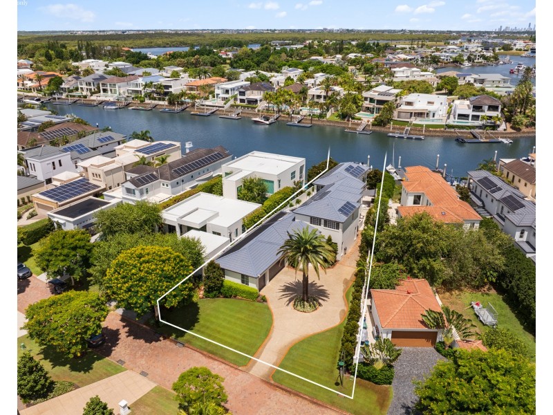 8037 Key Waters, Sanctuary Cove QLD 4212