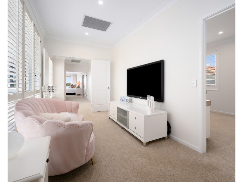 8037 Key Waters, Sanctuary Cove QLD 4212