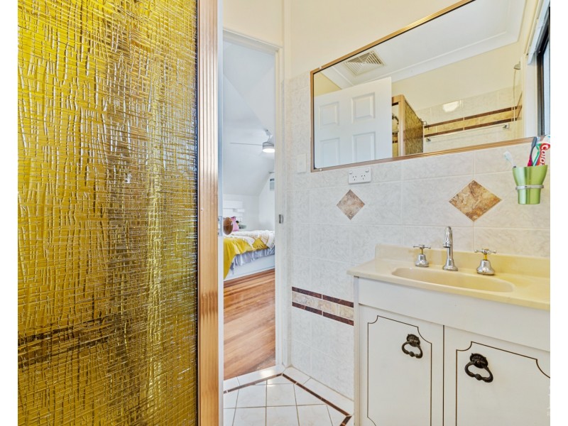 62 Coleman Crescent, Springwood QLD 4127