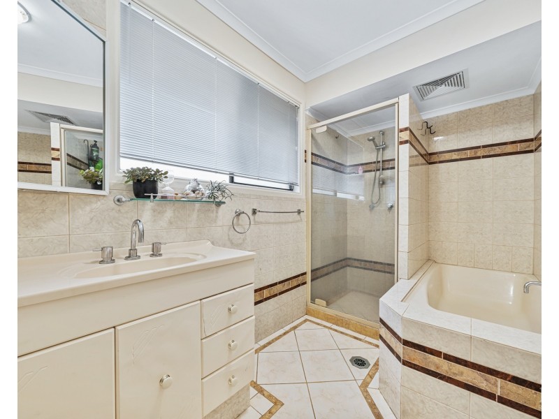 62 Coleman Crescent, Springwood QLD 4127