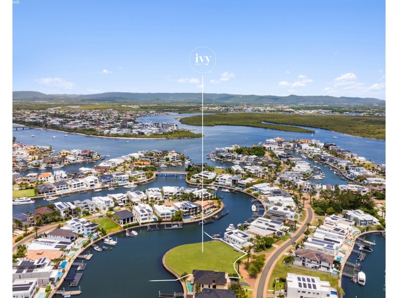 15-19 Royal Albert Crescent, Sovereign Islands QLD 4216