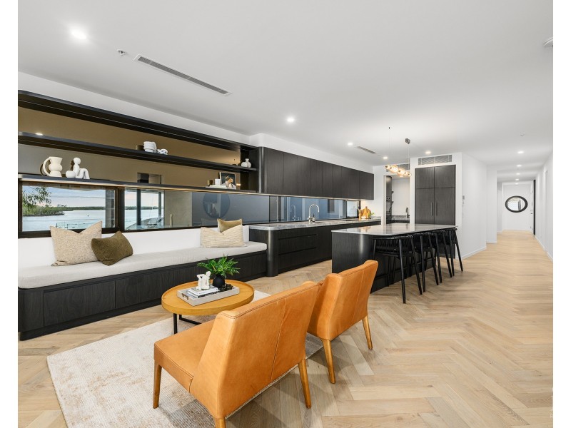 3/4 Paradise Parade, Paradise Point QLD 4216