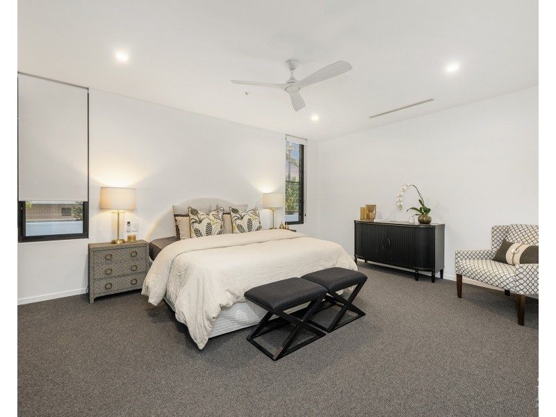 3/4 Paradise Parade, Paradise Point QLD 4216