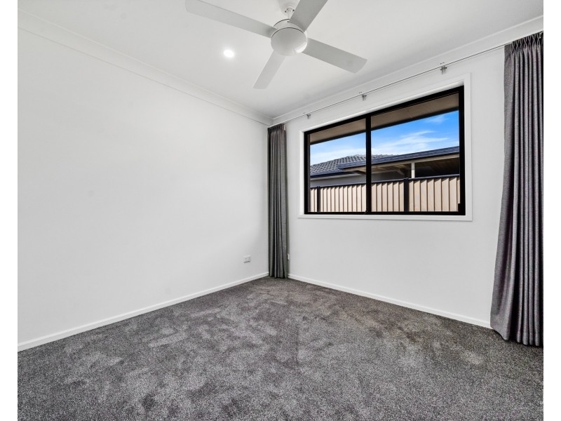 3 Doveton Crescent, Mount Warren Park QLD 4207