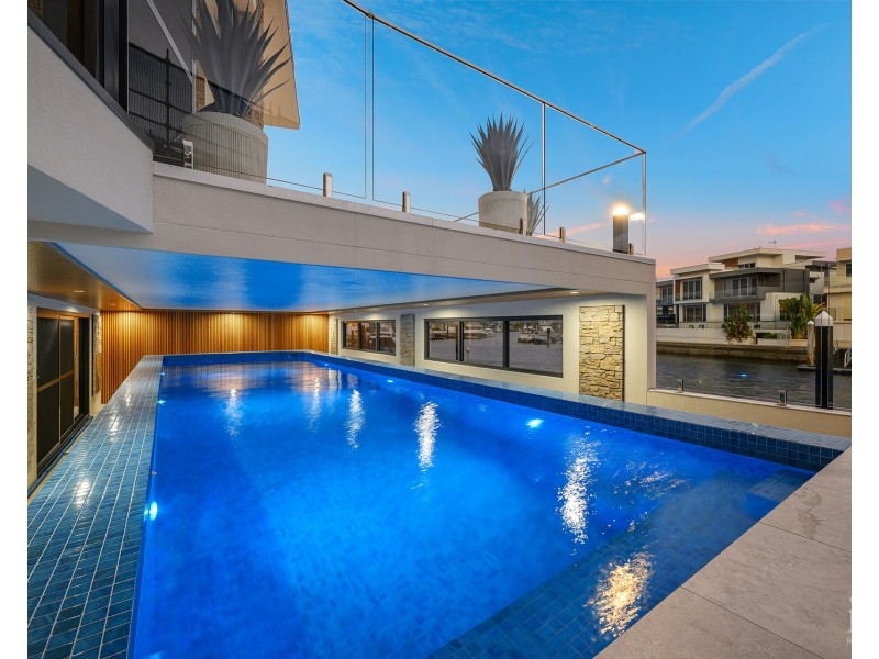 44 Knightsbridge Parade West, Sovereign Islands QLD 4216