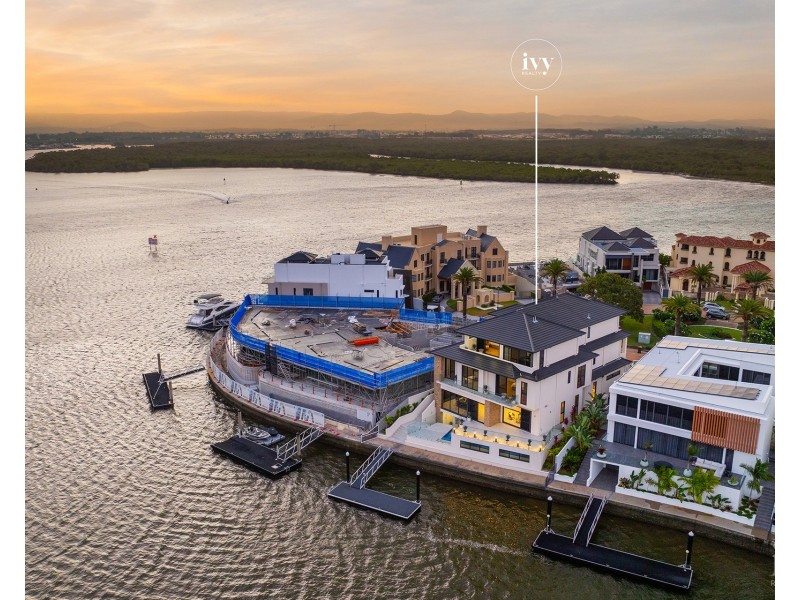 44 Knightsbridge Parade West, Sovereign Islands QLD 4216