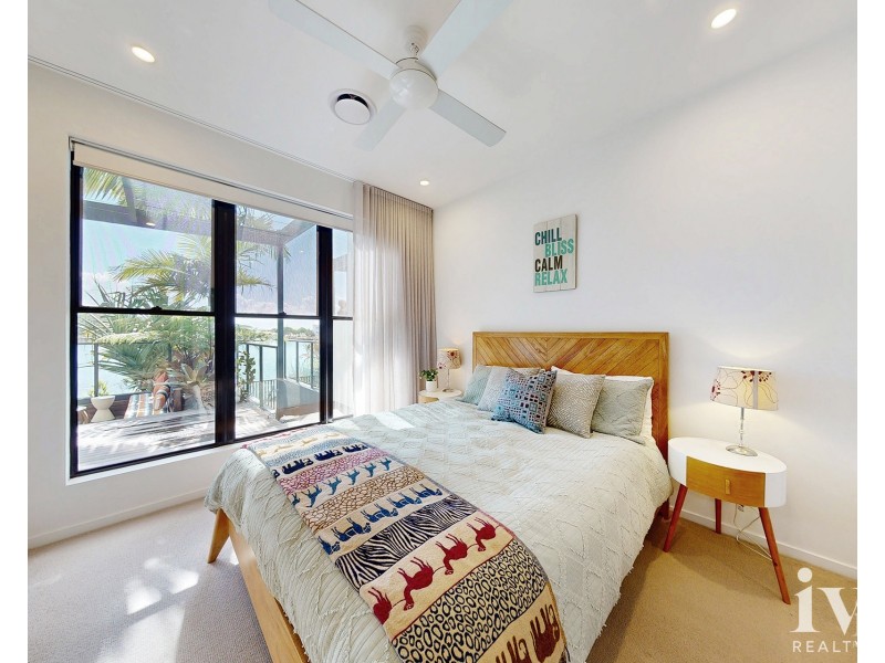 2 Promenade Circuit, Hope Island QLD 4212