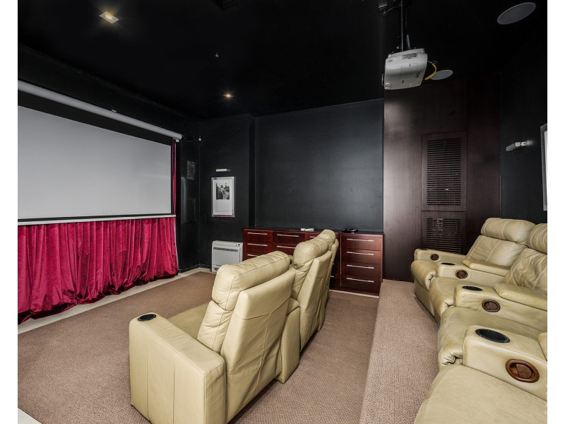 35 The Sovereign Mile, Sovereign Islands QLD 4216