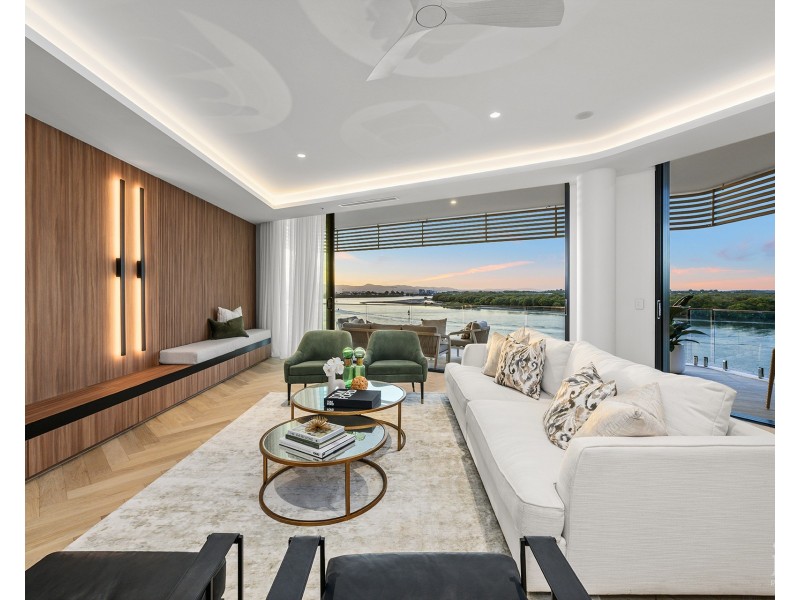 4/4 Paradise Parade, Paradise Point QLD 4216