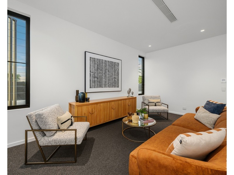 4/4 Paradise Parade, Paradise Point QLD 4216