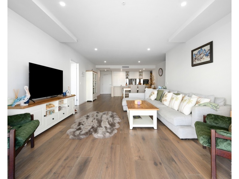 1703/6 Sickle Avenue, Hope Island QLD 4212