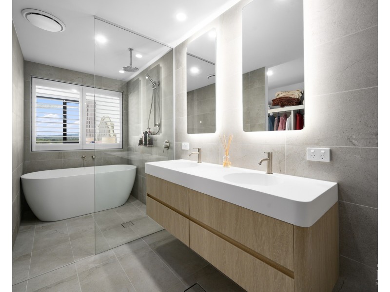 1703/6 Sickle Avenue, Hope Island QLD 4212