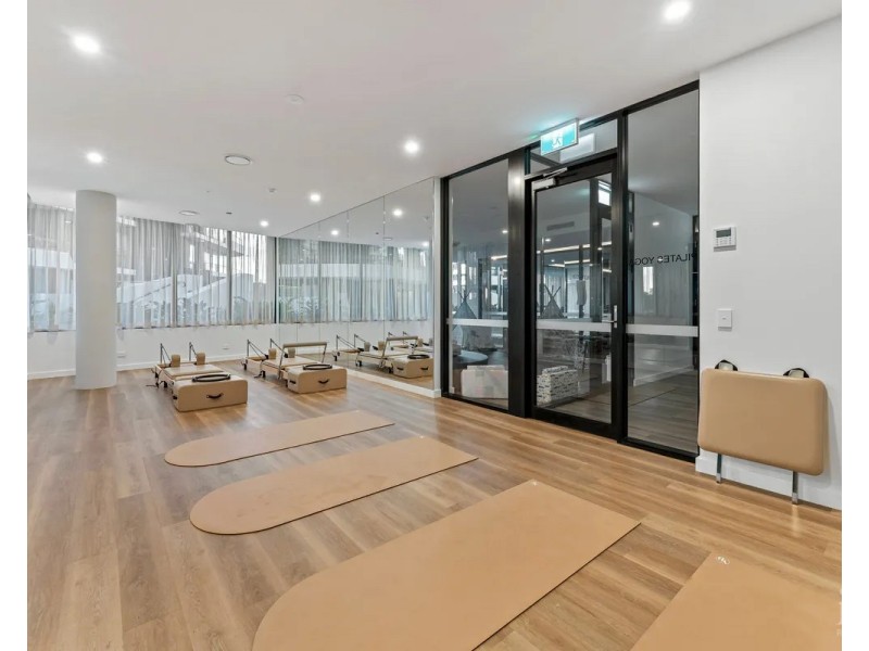 1703/6 Sickle Avenue, Hope Island QLD 4212