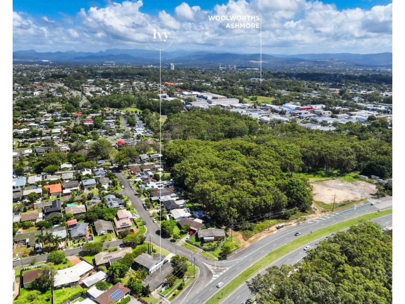 1 Orana Avenue, Southport QLD 4215