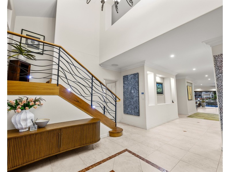 75  The Sovereign Mile, Sovereign Islands QLD 4216