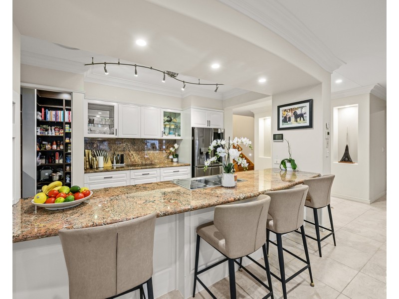 75  The Sovereign Mile, Sovereign Islands QLD 4216