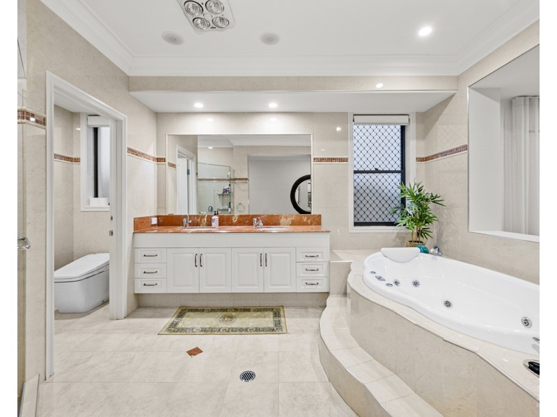 75  The Sovereign Mile, Sovereign Islands QLD 4216