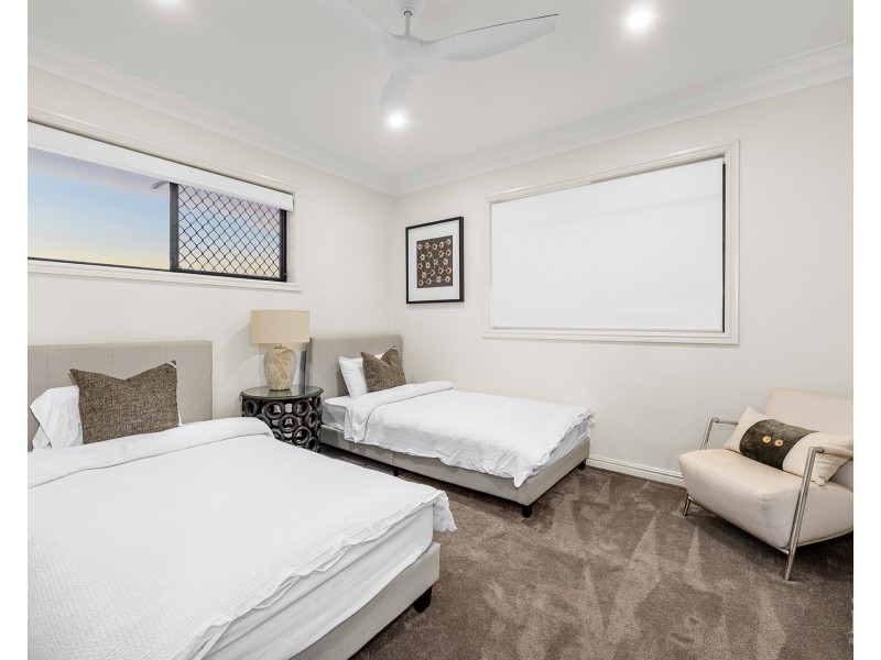 75  The Sovereign Mile, Sovereign Islands QLD 4216