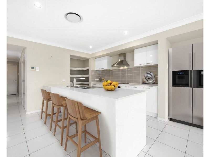 21 North View Street, Hope Island QLD 4212