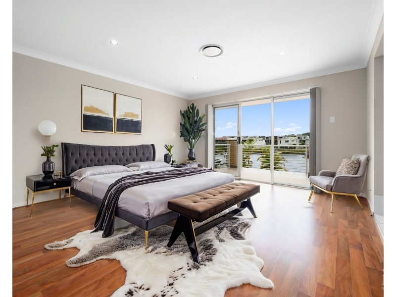 21 North View Street, Hope Island QLD 4212