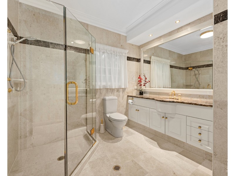 6 Brittanic Crescent, Sovereign Islands QLD 4216