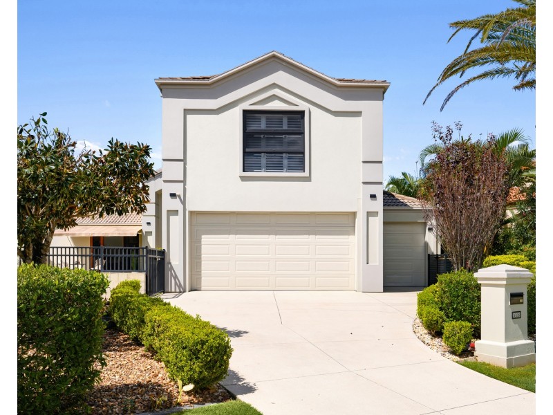 1608 Richmond Court, Hope Island QLD 4212