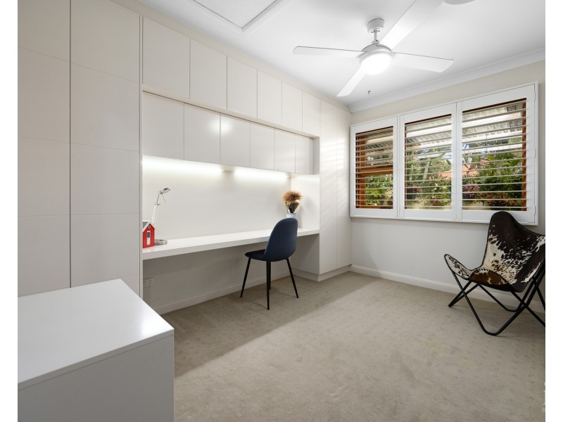 1608 Richmond Court, Hope Island QLD 4212