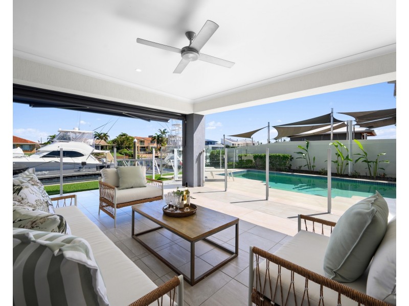 48 Lindsay Parade, Paradise Point QLD 4216