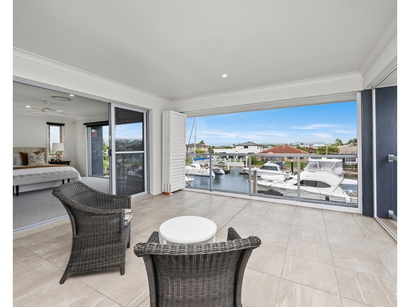 48 Lindsay Parade, Paradise Point QLD 4216