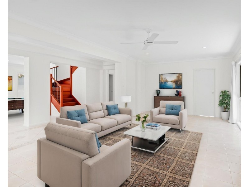 3146 Riverleigh Drive, Hope Island QLD 4212