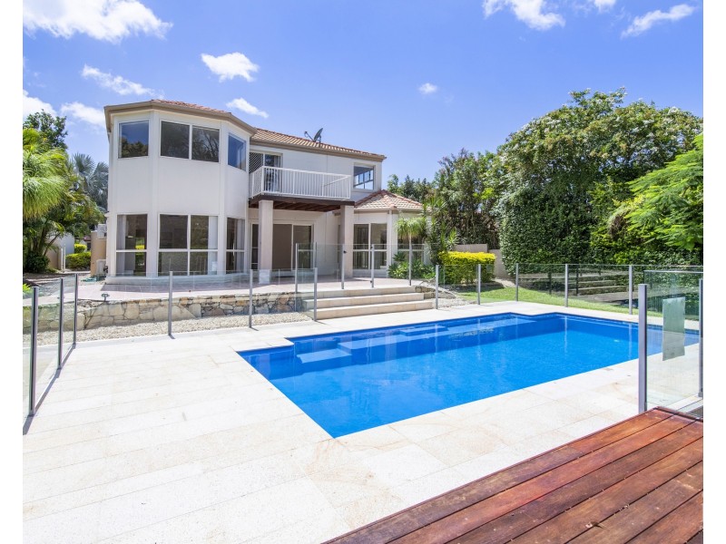 3146 Riverleigh Drive, Hope Island QLD 4212