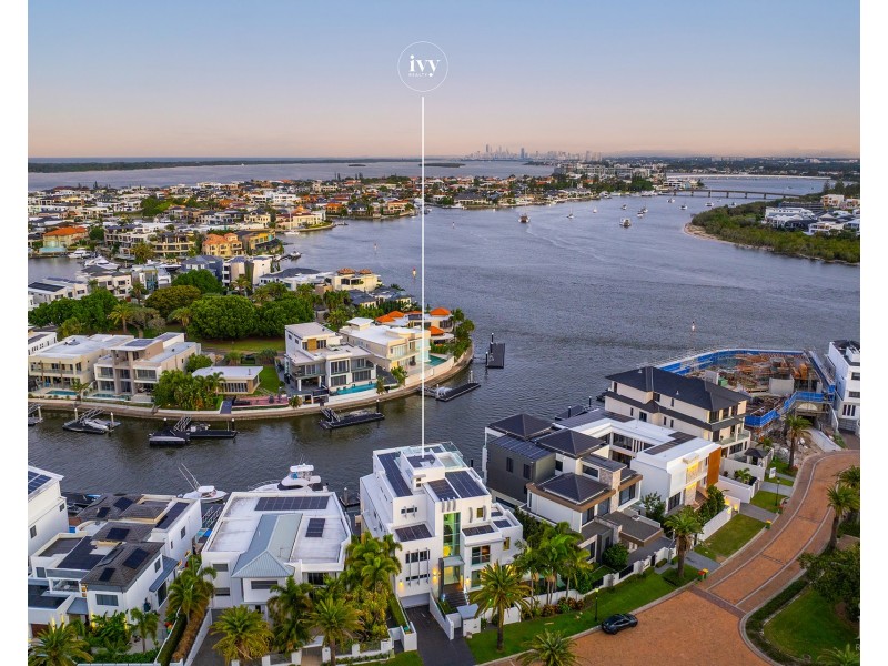 38 Knightsbridge Parade West, Sovereign Islands QLD 4216