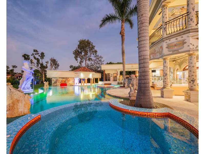 36 River  Cove Place, Helensvale QLD 4212