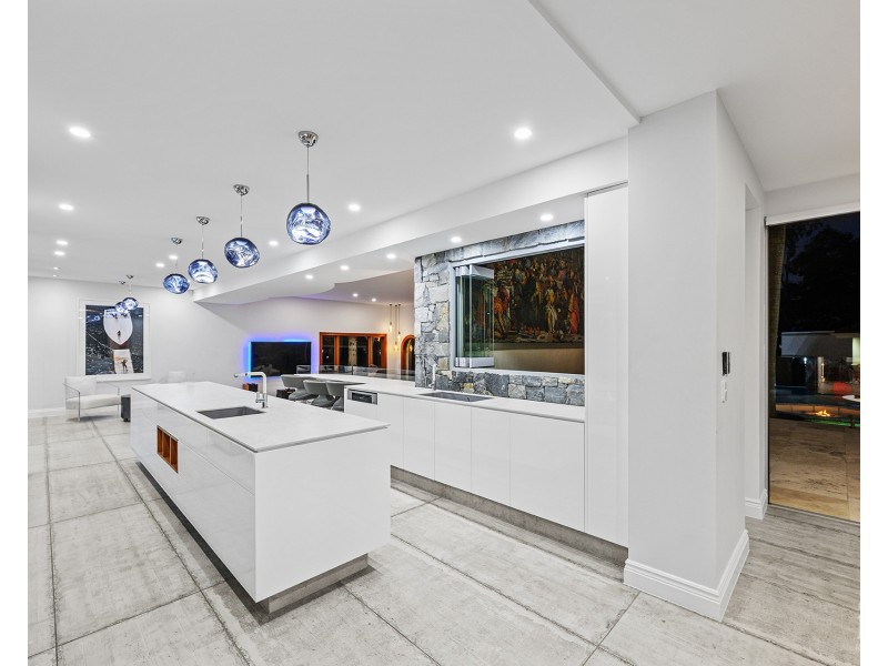 36 River  Cove Place, Helensvale QLD 4212