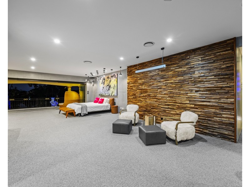 36 River  Cove Place, Helensvale QLD 4212