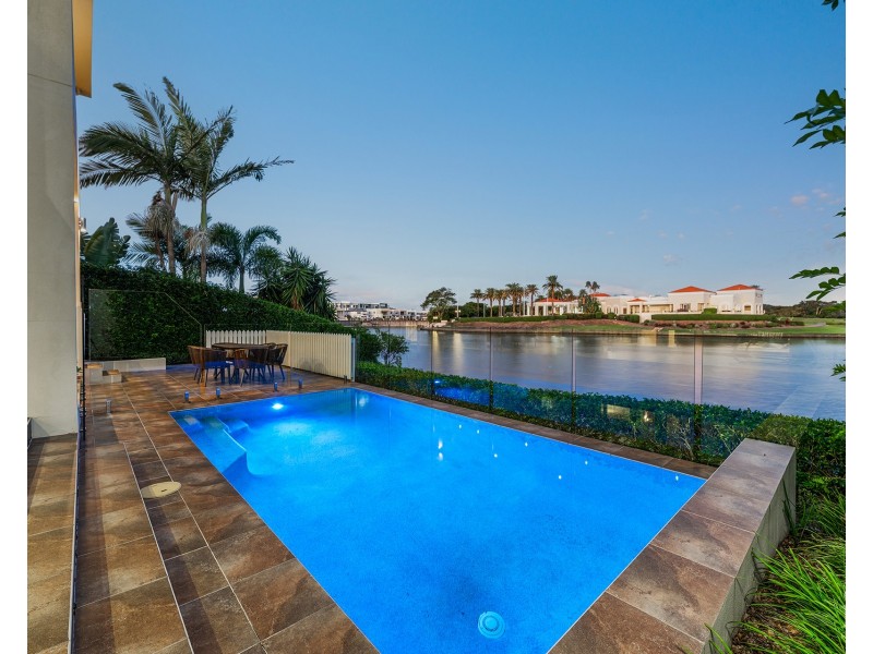 6177 Murten Court, Hope Island QLD 4212