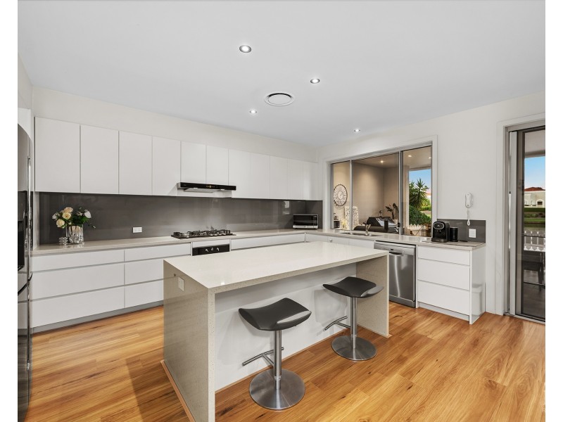 6177 Murten Court, Hope Island QLD 4212