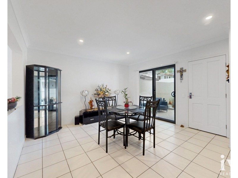 14/2 Catalina Way, Upper Coomera QLD 4209
