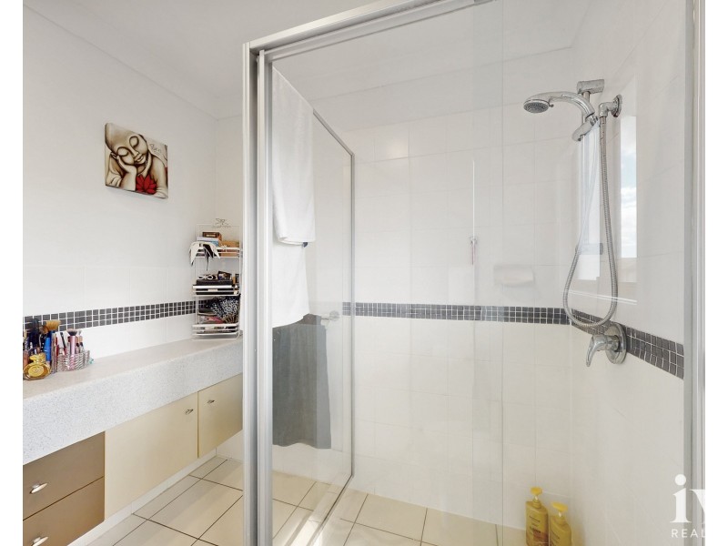 14/2 Catalina Way, Upper Coomera QLD 4209