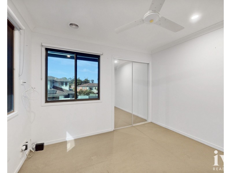 14/2 Catalina Way, Upper Coomera QLD 4209
