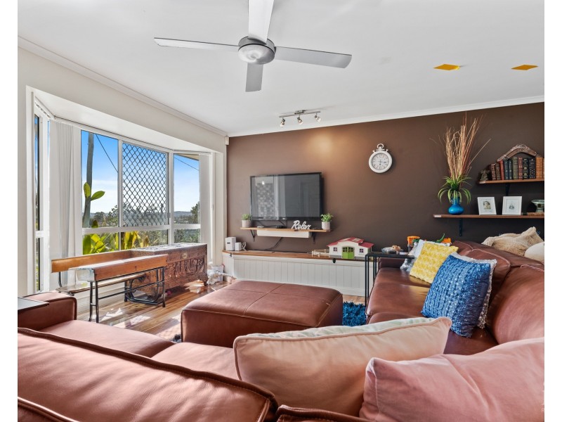12 Leanne Court, Mount Warren Park QLD 4207