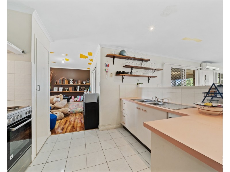 12 Leanne Court, Mount Warren Park QLD 4207