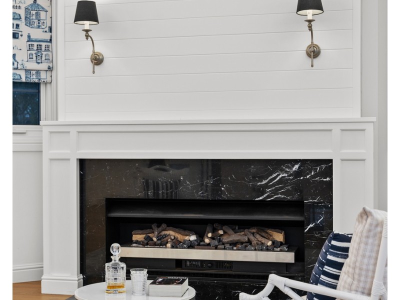 1 Royal Mews, Sovereign Islands QLD 4216