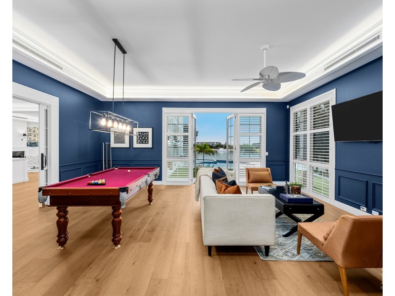 1 Royal Mews, Sovereign Islands QLD 4216