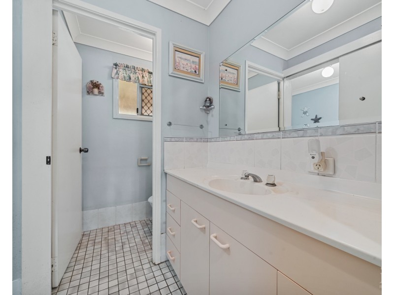 20 Lance Drive, Mount Warren Park QLD 4207