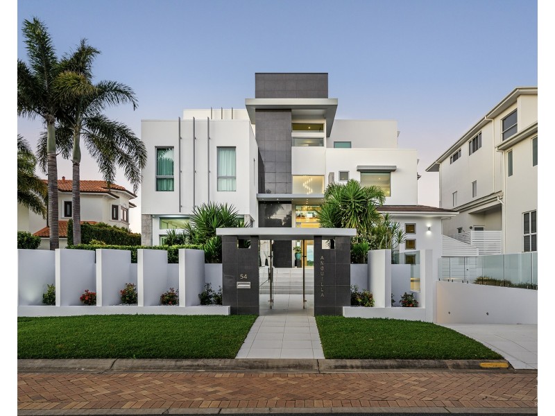 54 Knightsbridge Parade East, Sovereign Islands QLD 4216