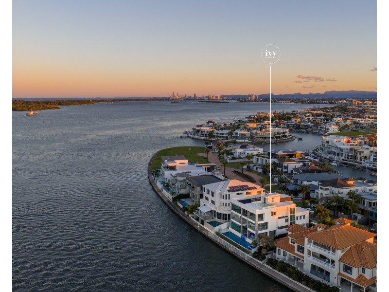 54 Knightsbridge Parade East, Sovereign Islands QLD 4216