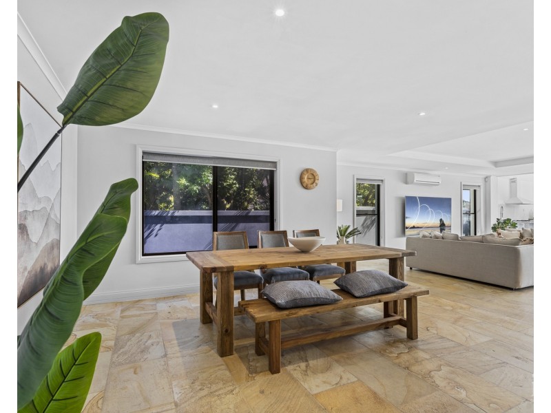 7 Kavieng Crescent, Runaway Bay QLD 4216